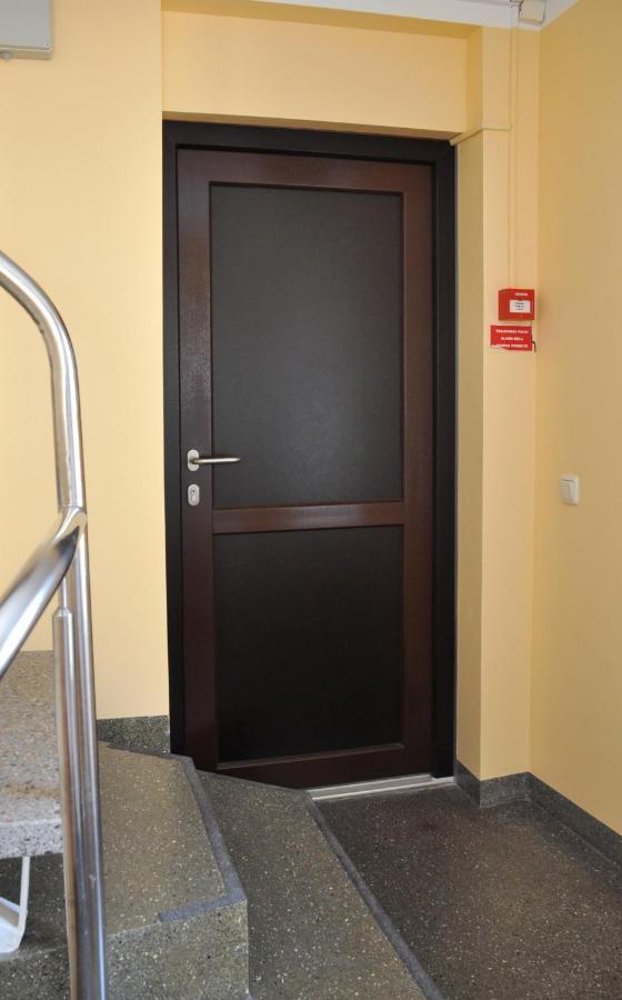 Riga City Center Quiet Apartment With Free Private Parking ภายนอก รูปภาพ