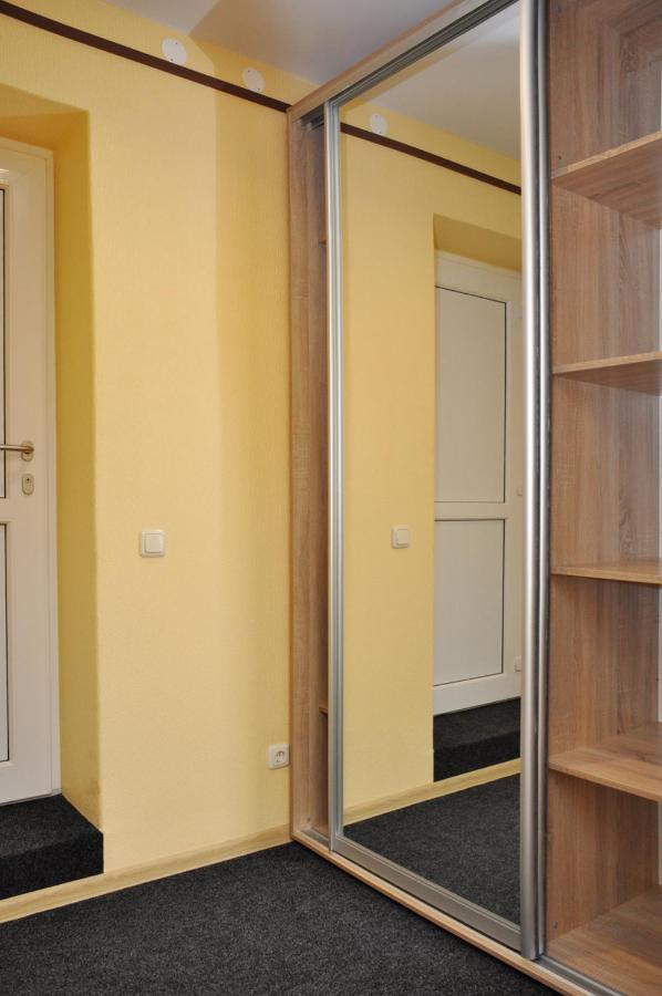 Riga City Center Quiet Apartment With Free Private Parking ภายนอก รูปภาพ